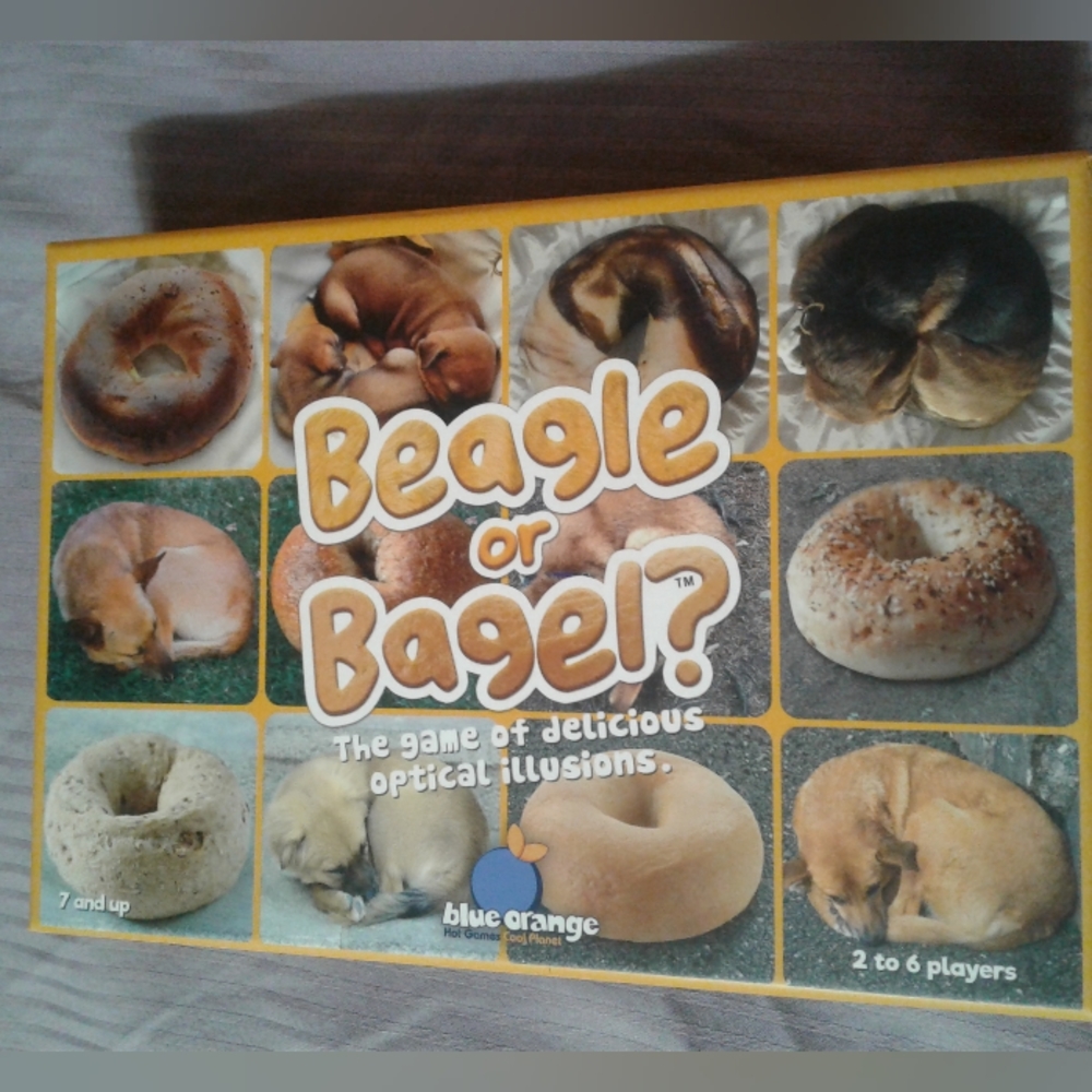 Beagle or Bagel Card Game Optical Illusion